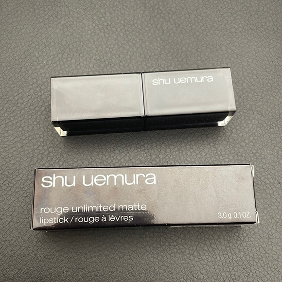 Shu Uemura - Rouge unlimited matte - Picture 2 of 2